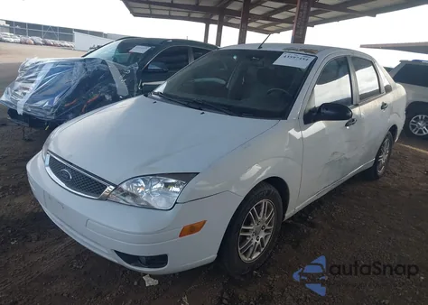2005 Ford Focus Zx4 from USA, damaged, VIN 1FAFP34N65W162853